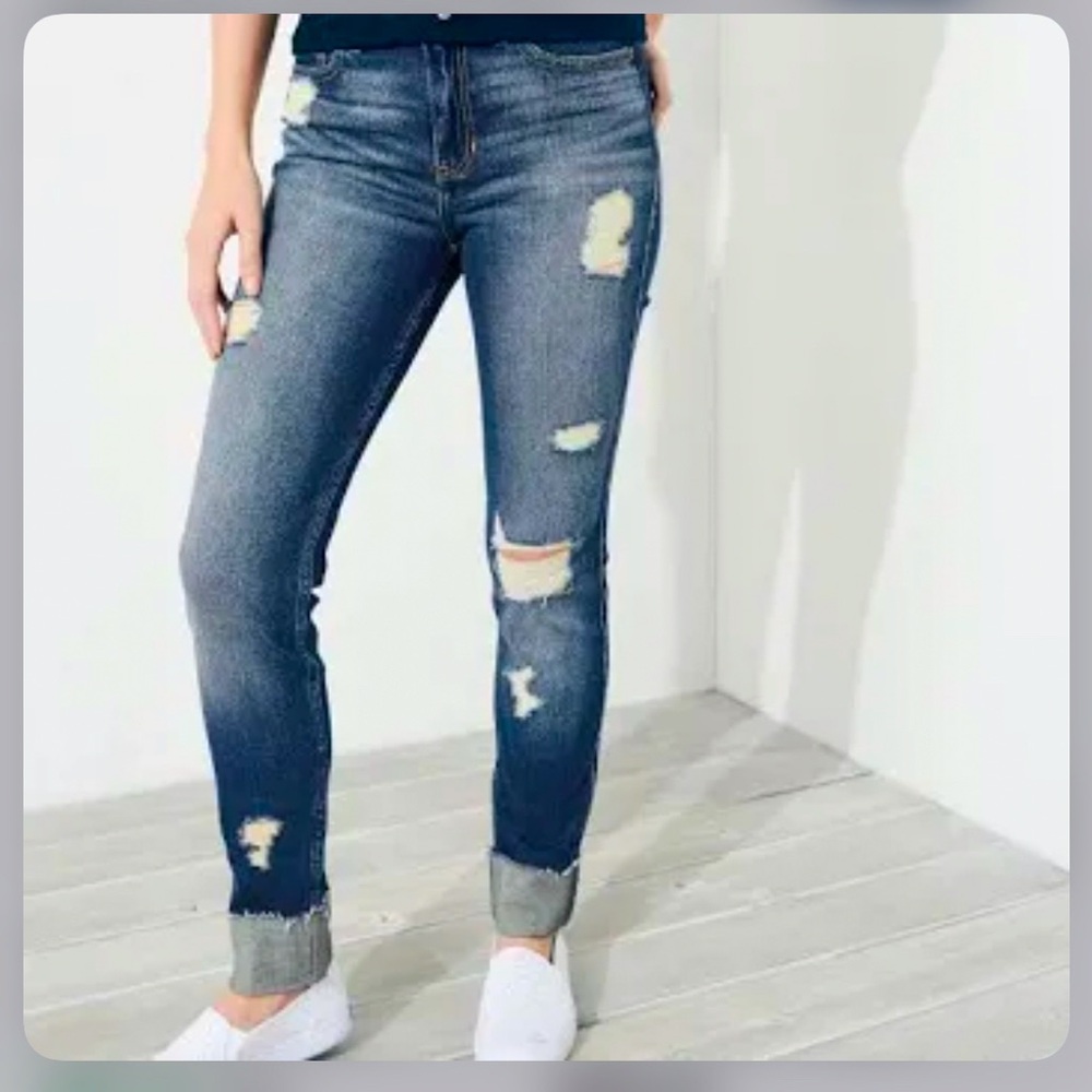 Hollister NWT high rise slim straight distressed jeans size 32/29 15L
